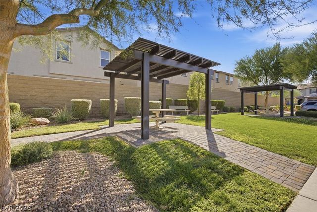 5321 Lazy Breeze Avenue, Las Vegas, NV 89118