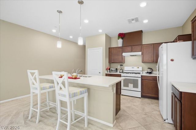 5321 Lazy Breeze Avenue, Las Vegas, NV 89118