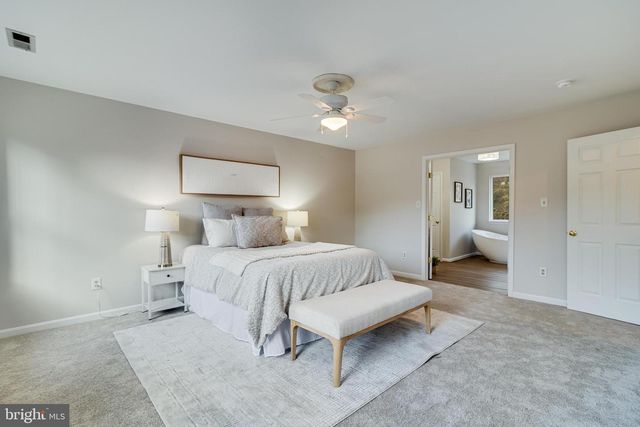 1041 KINGS CREEK DR, St Leonard, MD 20685