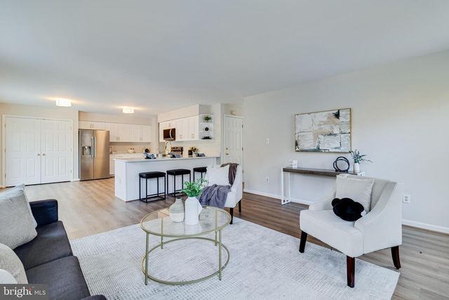 1041 KINGS CREEK DR, St Leonard, MD 20685