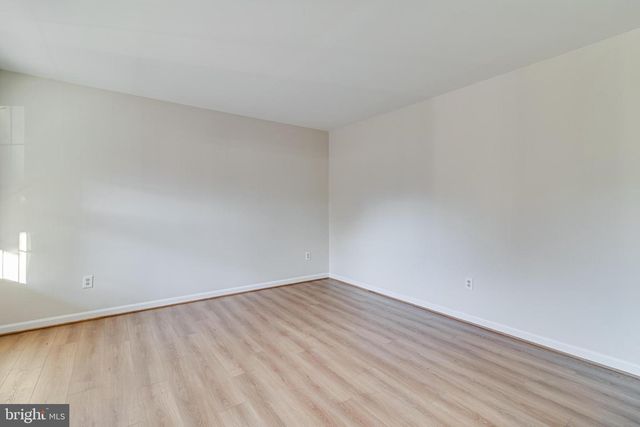 1041 KINGS CREEK DR, St Leonard, MD 20685