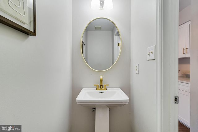 1041 KINGS CREEK DR, St Leonard, MD 20685