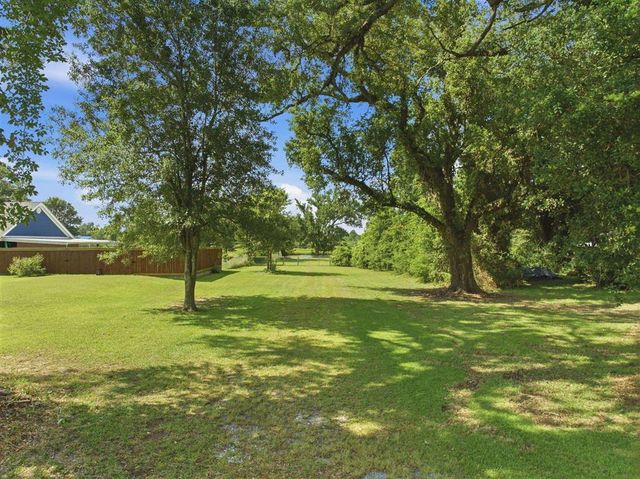 1302 Strait Drive, Sulphur, LA 70665