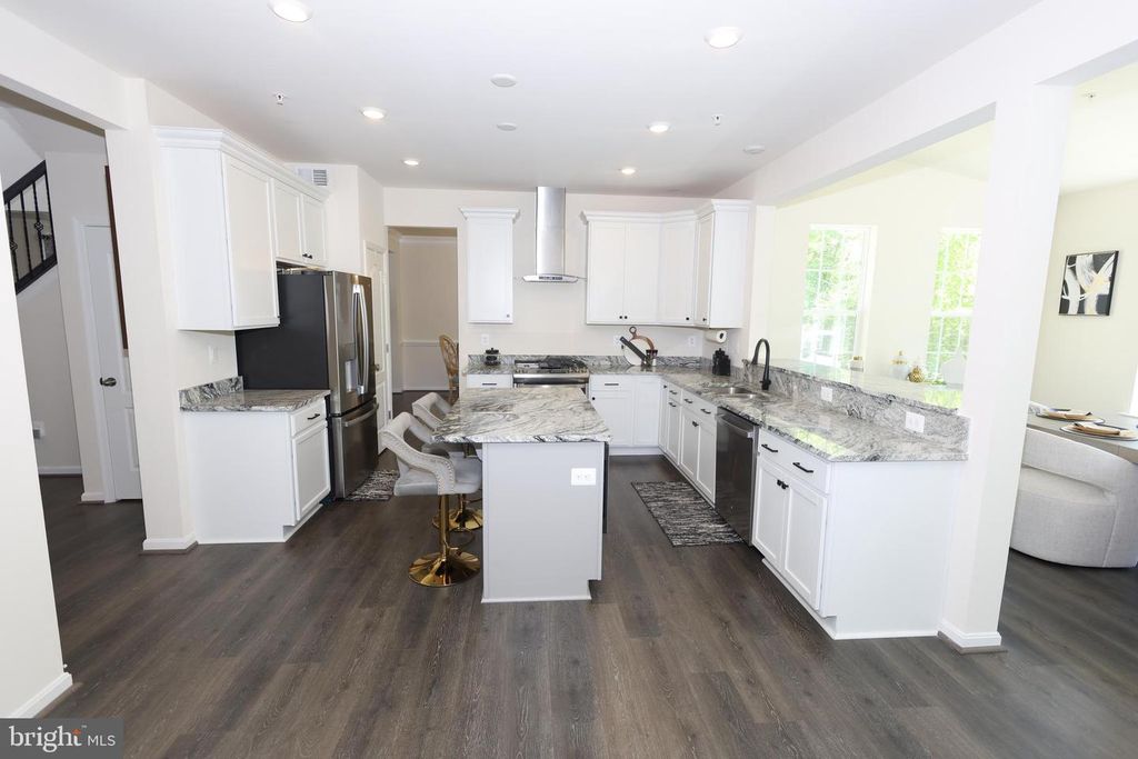 Image 11 of property listing at 313 BUCCOO REEF LOOP, Accokeek, MD 20607