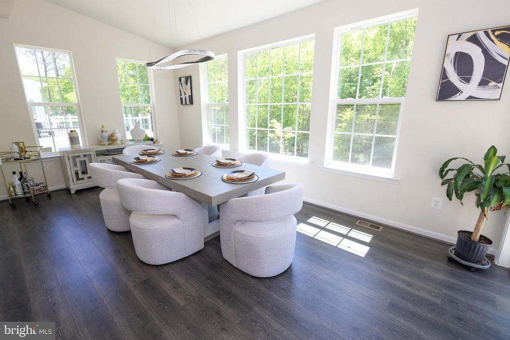 Image 14 of property listing at 313 BUCCOO REEF LOOP, Accokeek, MD 20607