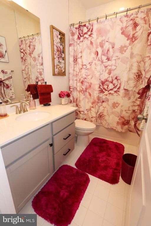 Image 28 of property listing at 313 BUCCOO REEF LOOP, Accokeek, MD 20607