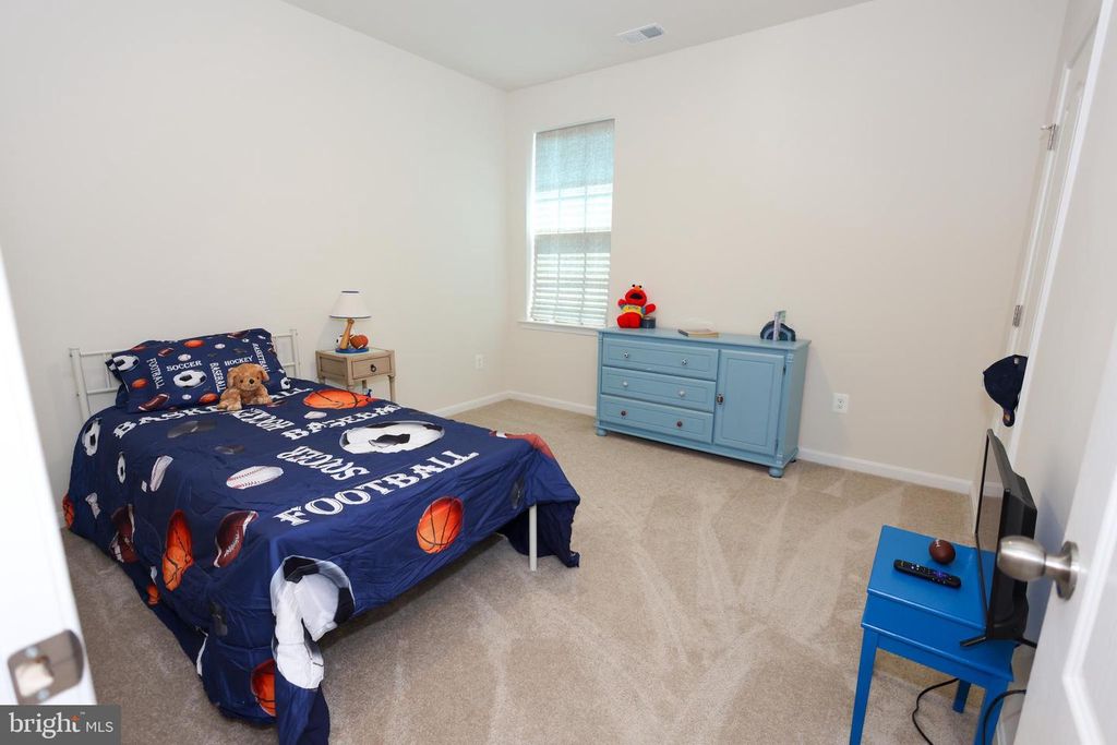 Image 29 of property listing at 313 BUCCOO REEF LOOP, Accokeek, MD 20607