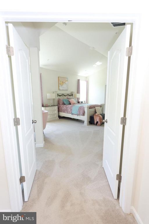 Image 33 of property listing at 313 BUCCOO REEF LOOP, Accokeek, MD 20607