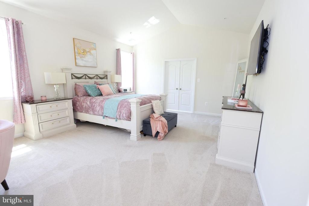 Image 34 of property listing at 313 BUCCOO REEF LOOP, Accokeek, MD 20607