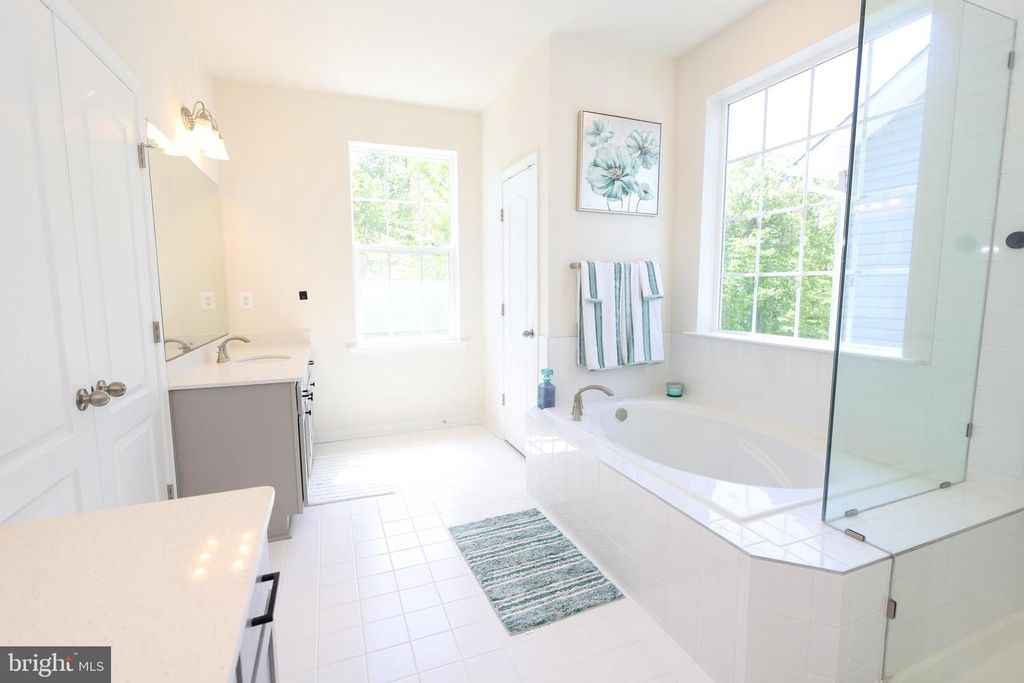 Image 39 of property listing at 313 BUCCOO REEF LOOP, Accokeek, MD 20607