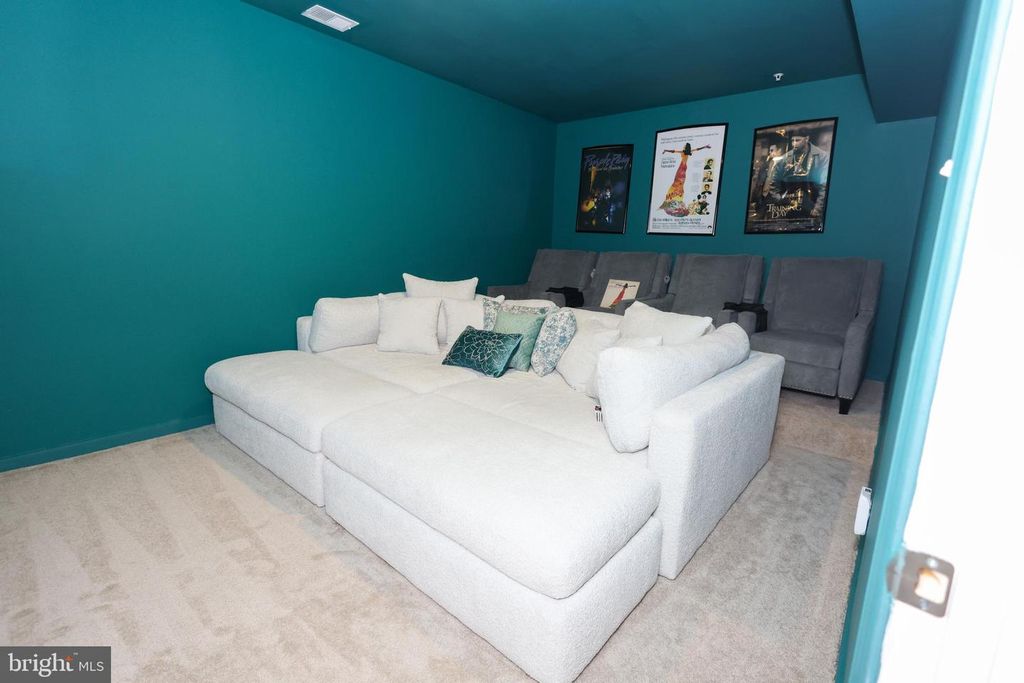 Image 46 of property listing at 313 BUCCOO REEF LOOP, Accokeek, MD 20607