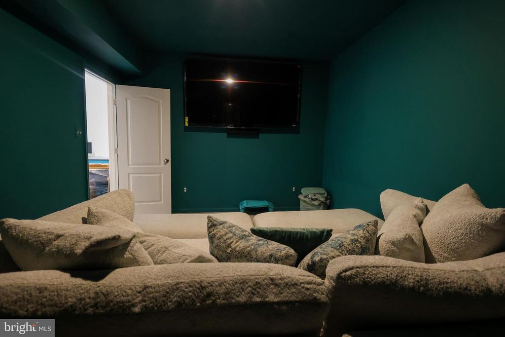 Image 47 of property listing at 313 BUCCOO REEF LOOP, Accokeek, MD 20607