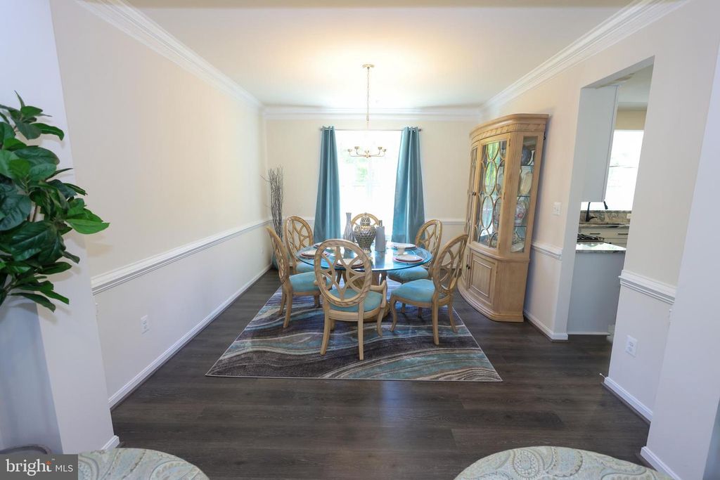 Image 6 of property listing at 313 BUCCOO REEF LOOP, Accokeek, MD 20607