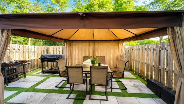 5404 SW 14th Court 5404, North Lauderdale, FL 33068