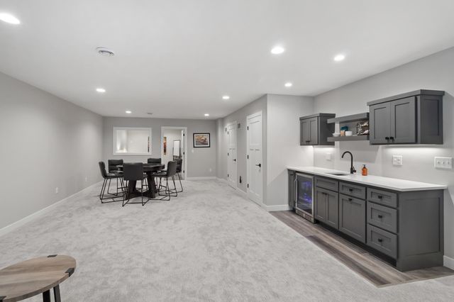 15598 Duck Trail Lane, Apple Valley, MN 55124