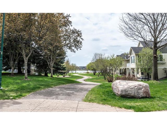 15598 Duck Trail Lane, Apple Valley, MN 55124