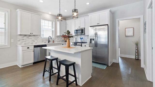 15598 Duck Trail Lane, Apple Valley, MN 55124