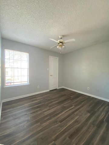 4400 THORNBRIAR LANE 205, Orlando, FL 32822