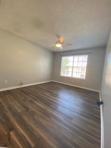 4400 THORNBRIAR LANE 205, Orlando, FL 32822