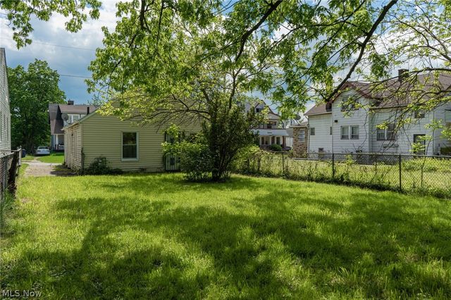11825 Avon Avenue, Cleveland, OH 44105