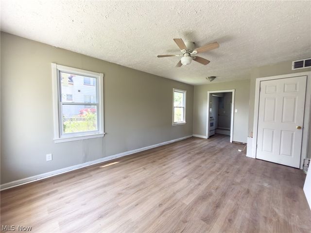 11825 Avon Avenue, Cleveland, OH 44105