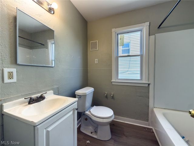 11825 Avon Avenue, Cleveland, OH 44105