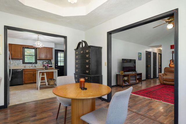4010 W Dahlia Drive, Battlefield, MO 65619