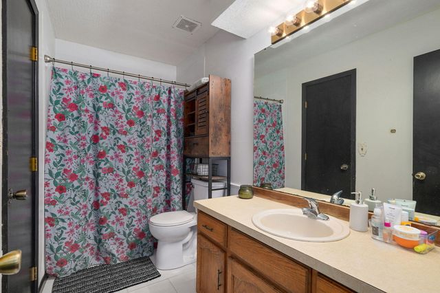 4010 W Dahlia Drive, Battlefield, MO 65619