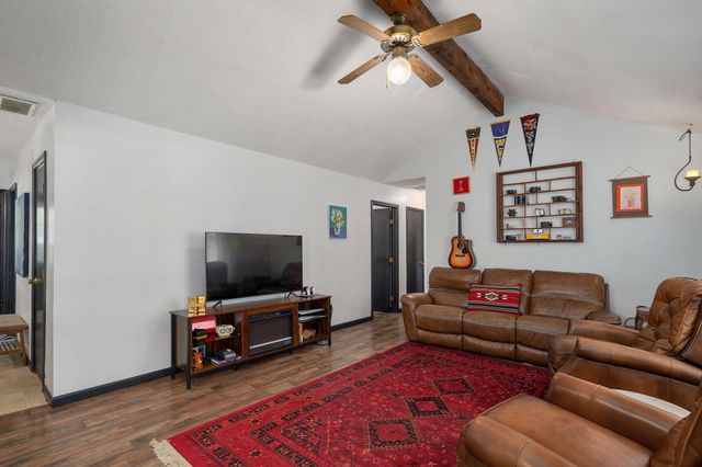 4010 W Dahlia Drive, Battlefield, MO 65619