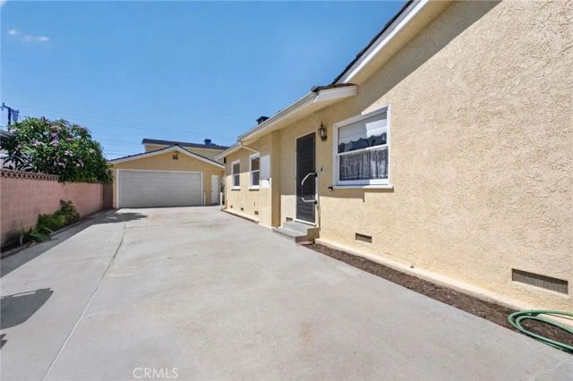 9470-9472 Foster, Bellflower, CA 90706