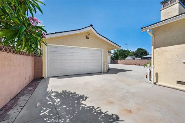 9470-9472 Foster, Bellflower, CA 90706