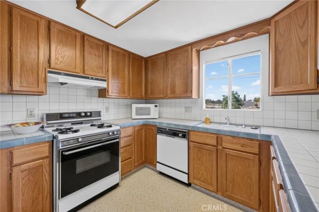 9470-9472 Foster, Bellflower, CA 90706