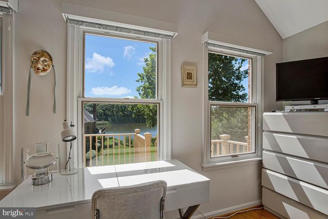 980 S RIVER LANDING RD, Edgewater, MD 21037