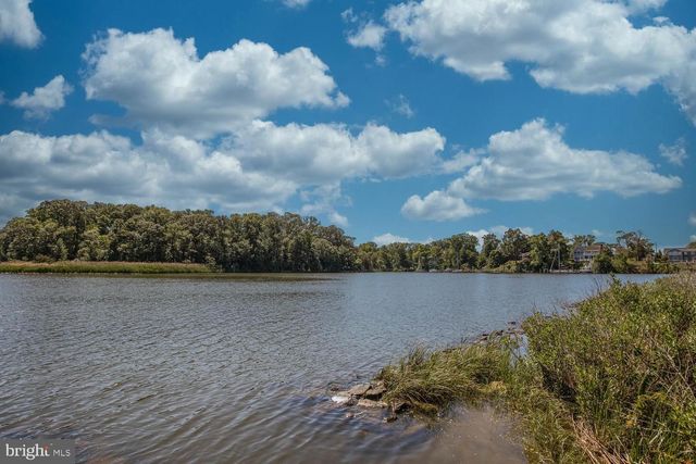980 S RIVER LANDING RD, Edgewater, MD 21037