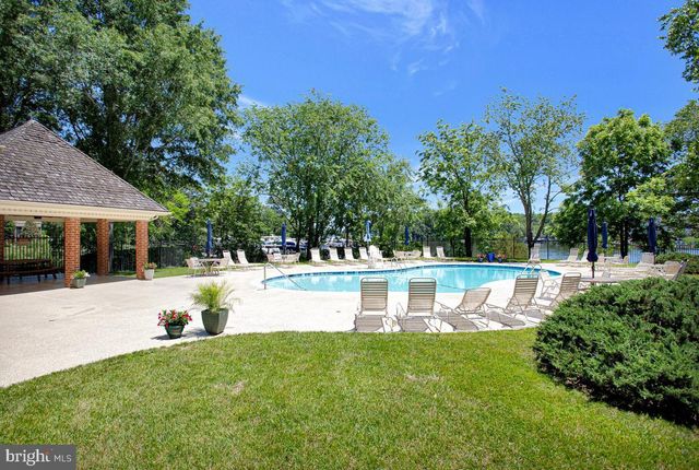 980 S RIVER LANDING RD, Edgewater, MD 21037