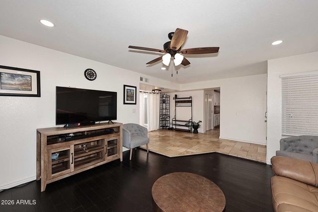 865 N ROOSEVELT Circle, Scottsdale, AZ 85257