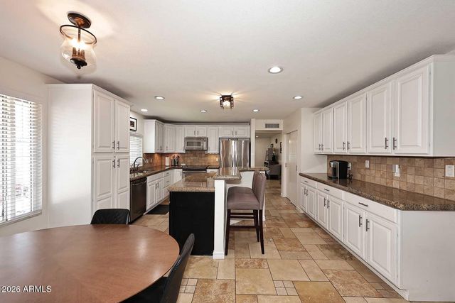 865 N ROOSEVELT Circle, Scottsdale, AZ 85257