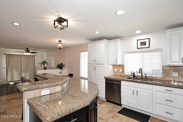 865 N ROOSEVELT Circle, Scottsdale, AZ 85257