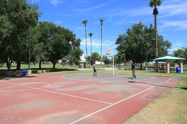 865 N ROOSEVELT Circle, Scottsdale, AZ 85257