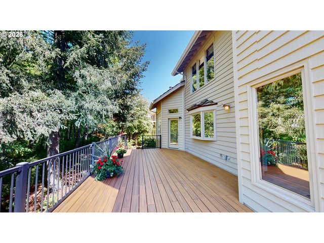 1912 SUNBURST Ter, West Linn, OR 97068