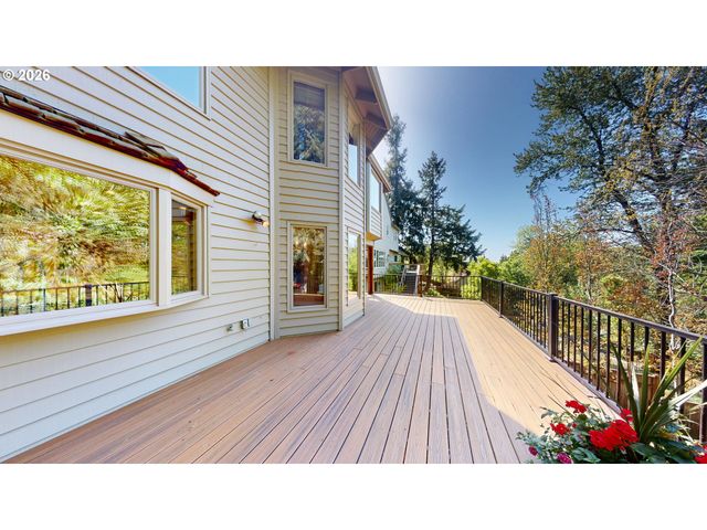 1912 SUNBURST Ter, West Linn, OR 97068