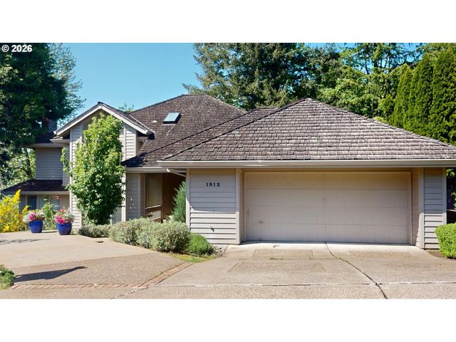 1912 SUNBURST Ter, West Linn, OR 97068