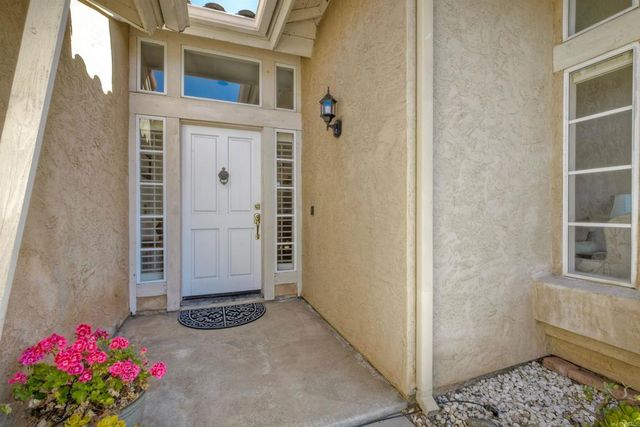 1684 Countryside Dr, Vista, CA 92081