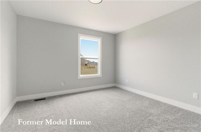 27610 E 128th Court, Lee's Summit, MO 64086