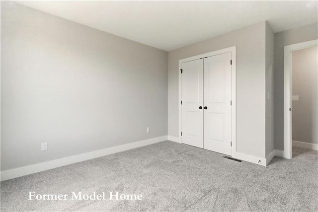 27610 E 128th Court, Lee's Summit, MO 64086