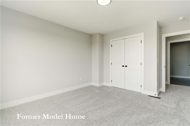 27610 E 128th Court, Lee's Summit, MO 64086