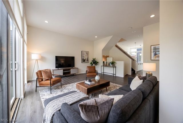 7132 Simpson Court, Cleveland, OH 44103