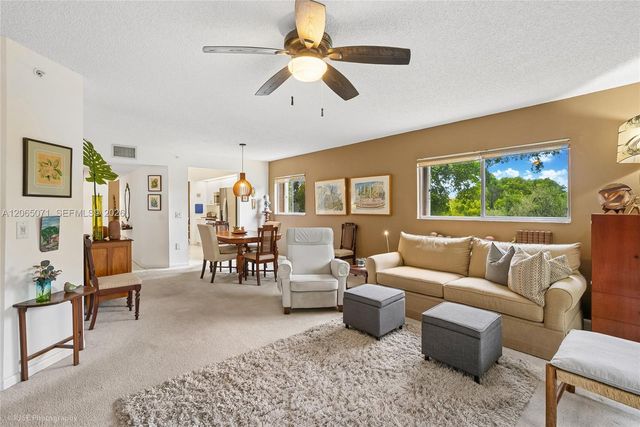 900 SW 142nd Avenue 301L, Pembroke Pines, FL 33027