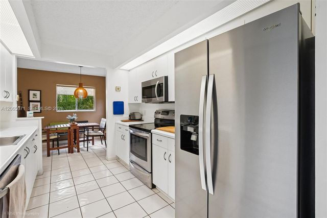 900 SW 142nd Avenue 301L, Pembroke Pines, FL 33027