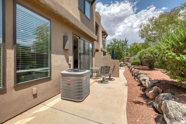 1709 W MYRTLE BEACH CT, St. George, UT 84770